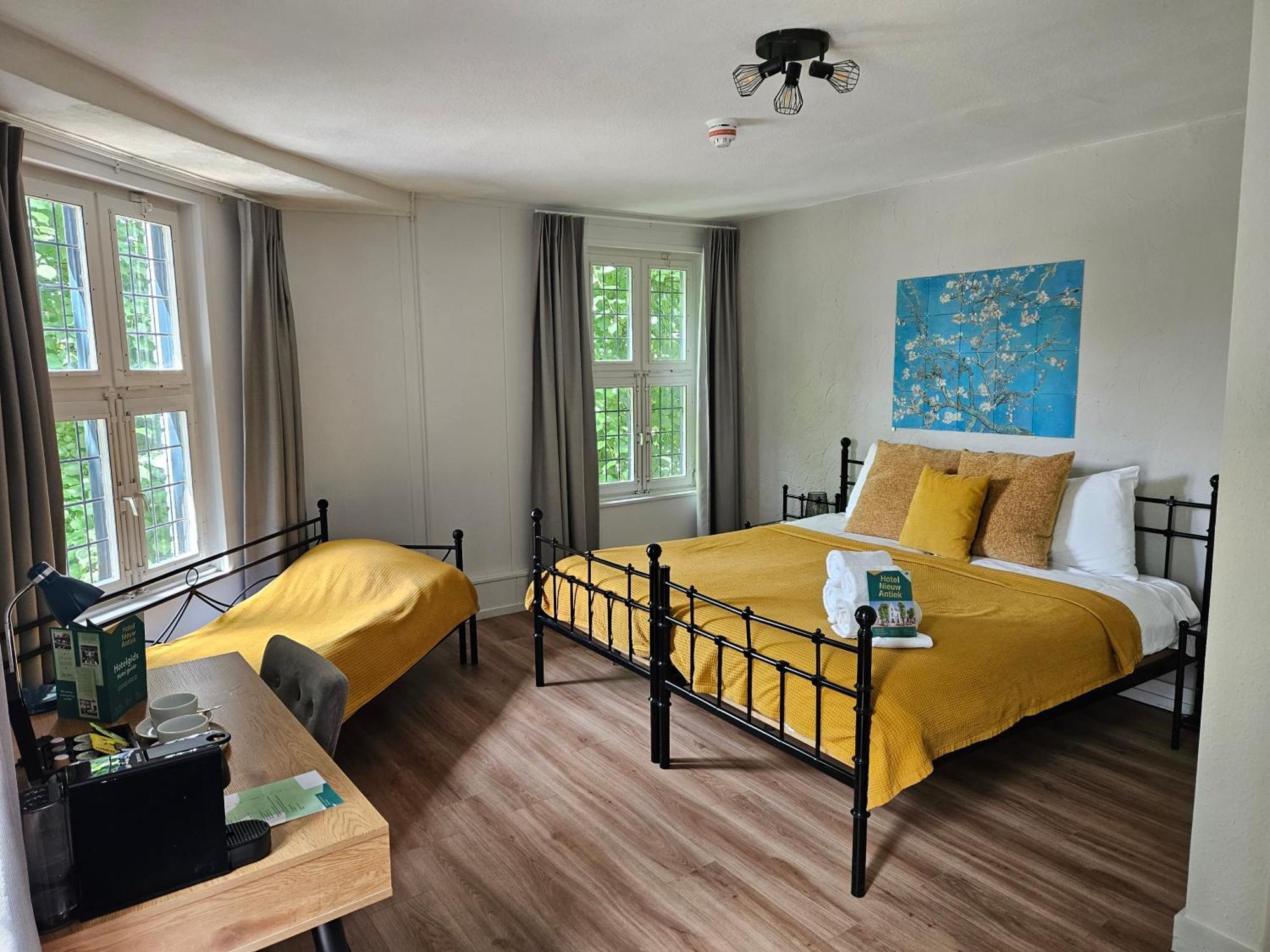 Hotel Nieuw Antiek Helden Δωμάτιο φωτογραφία